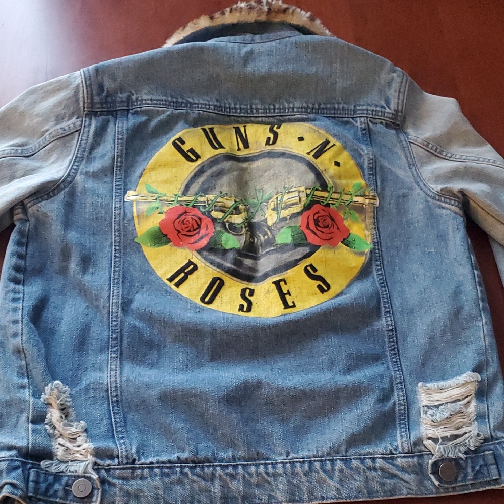 GUNS N ROSES denim Jacket Size Small